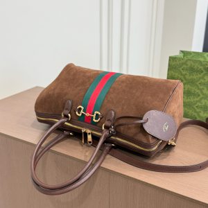 Quilted Pillow Shoulder Bag — SBS-B001